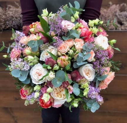 Renklerin ahengi karışık buket